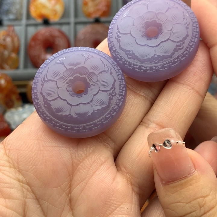 赵***线玛瑙/玉髓未镶嵌颈饰