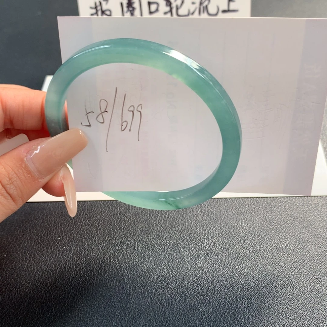 翡翠未镶嵌手镯天然翡翠