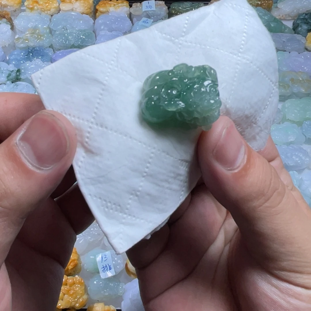 翡翠未镶嵌颈饰天然