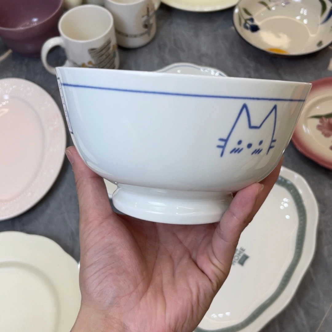 陶瓷微瑕餐具介意勿拍，满18飞！