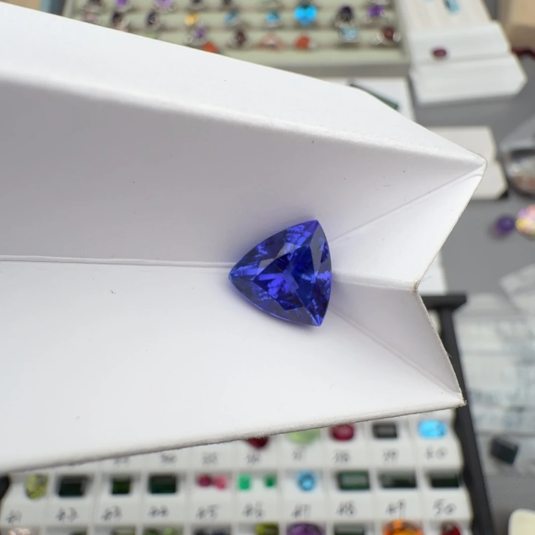 珠宝半成品未镶嵌坦桑石天然坦桑石4.645克拉全净体