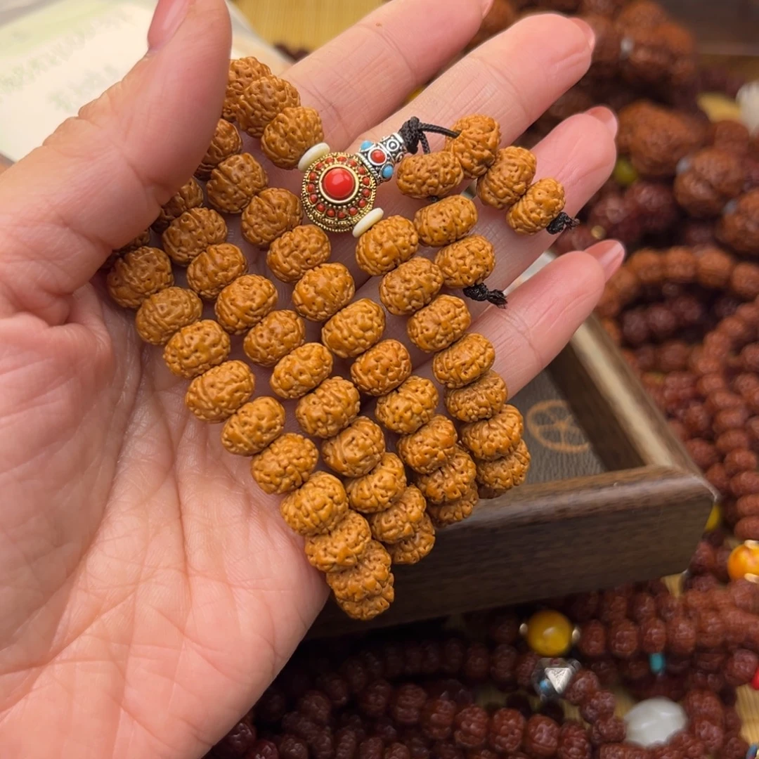 自***心六瓣原皮籽108颗手串老树王