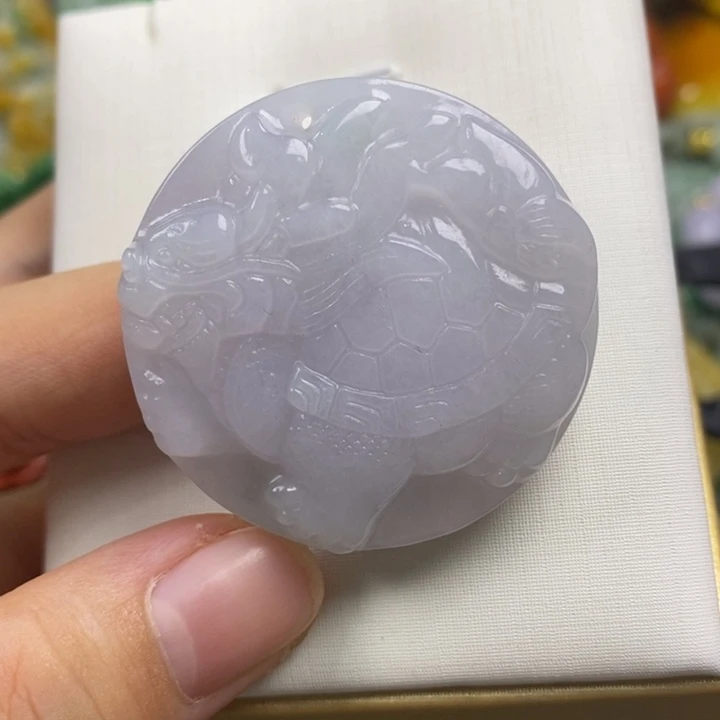 翡翠未镶嵌吊坠(赠链)