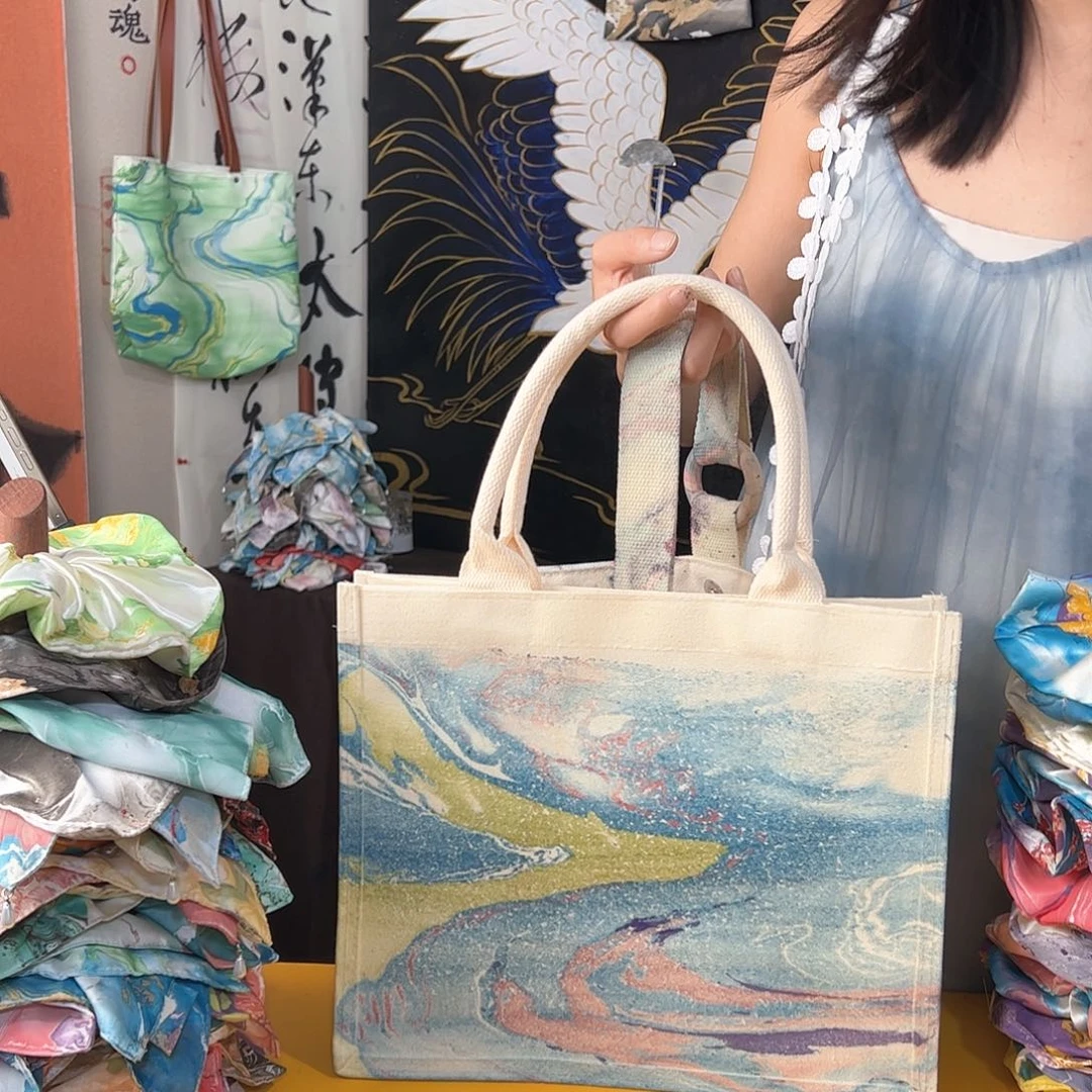 丑**乖646托特包包清仓不退