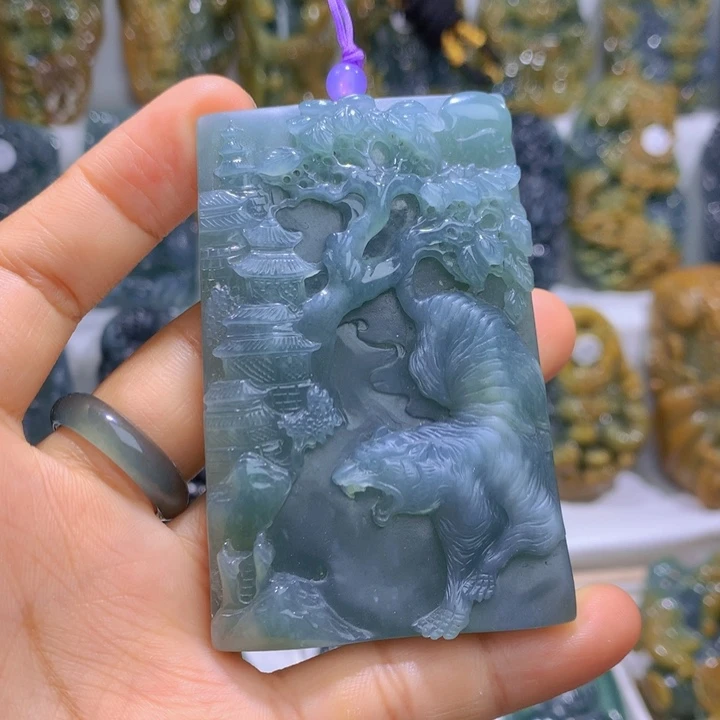 吊坠(不含链)未镶嵌翡翠