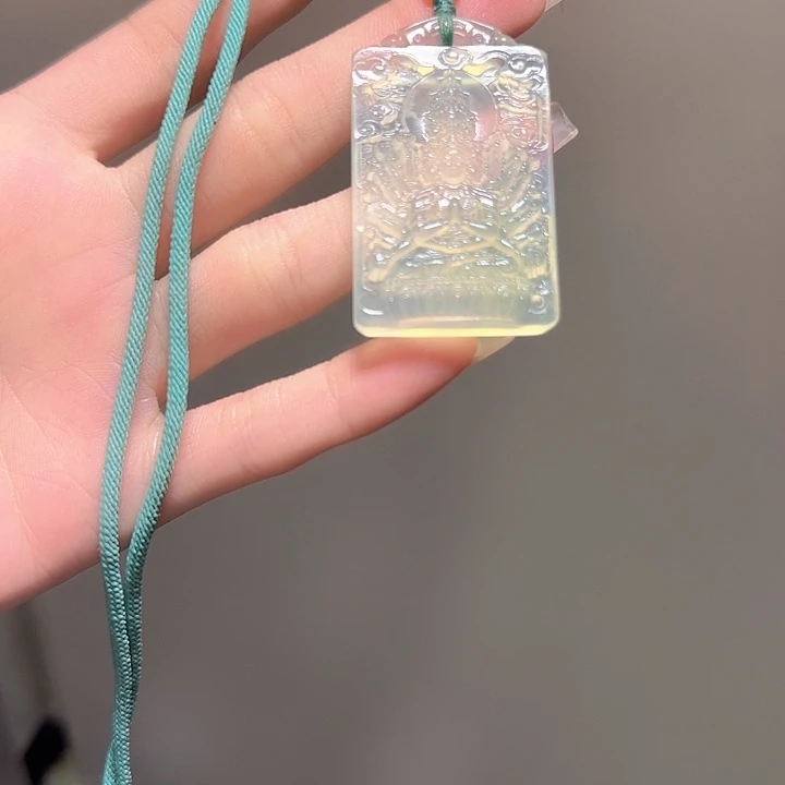不***巴岫玉未镶嵌千手观音