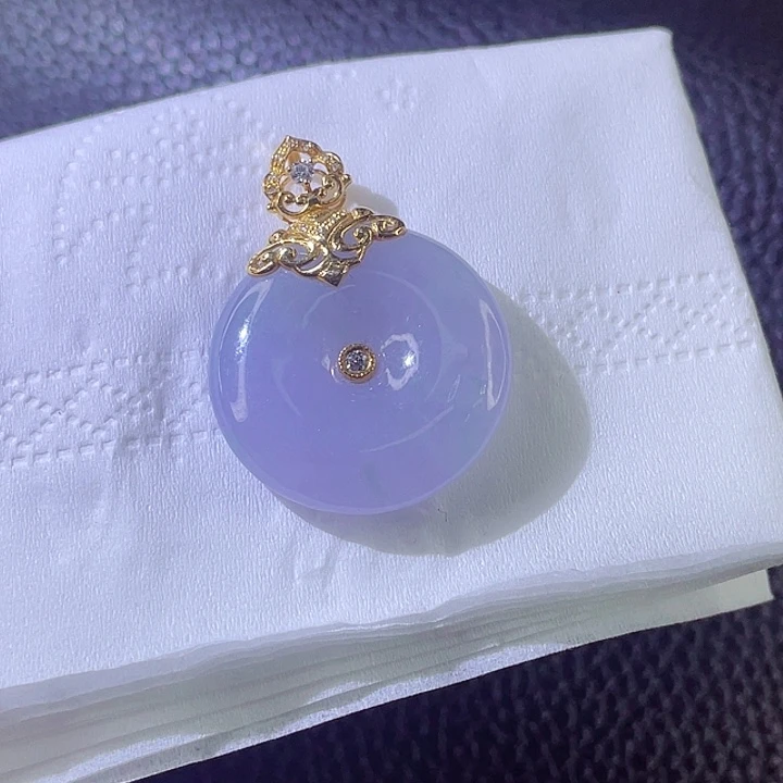 翡翠颈饰18K金镶嵌翡翠