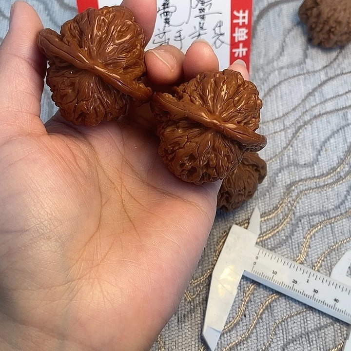 文玩核桃吊坠45四座楼