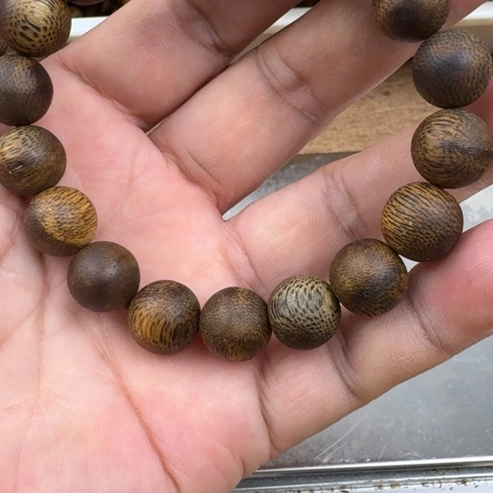 沫****手串沉香乌身手串9克