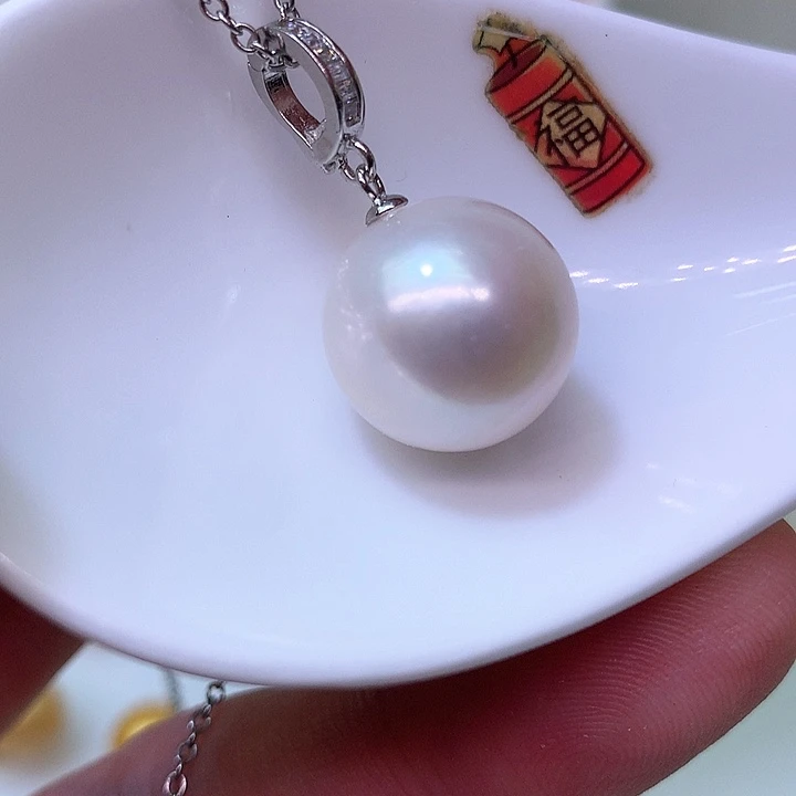 银S925镶嵌耳饰淡水珍珠