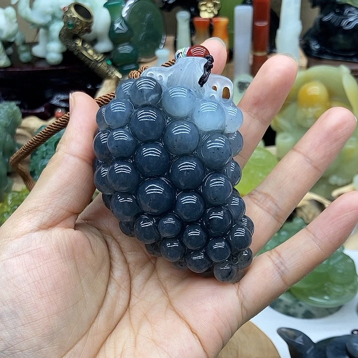 岫玉未镶嵌手把件