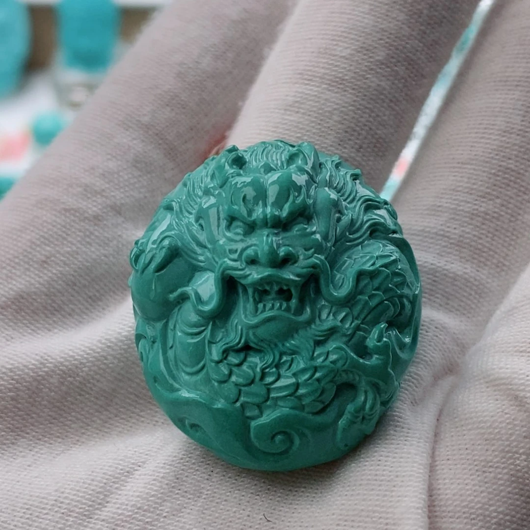 绿松石配饰未镶嵌