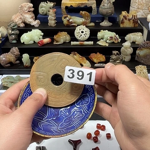 摆件火*瓷器是古代文化上比较流行化