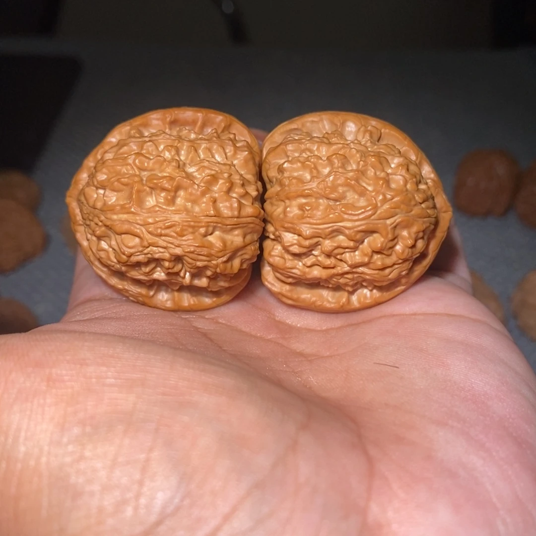 吊坠桃核38尺三角白