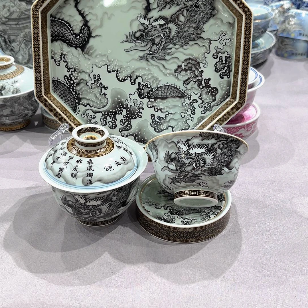 瓷片景德镇瓷器精品陈列