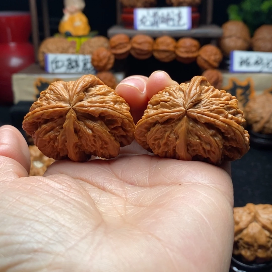 文玩核桃把件E****t白獅子四棱