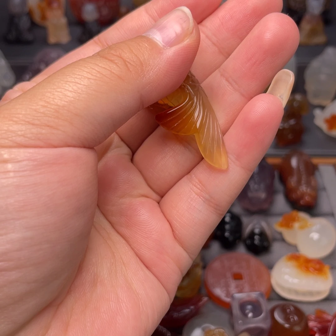 顺****未镶嵌颈饰玛瑙/玉髓买家定制打孔，不退不换