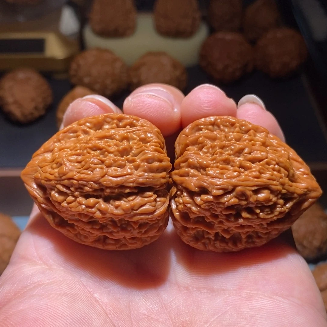 文玩核桃吊坠塔尖