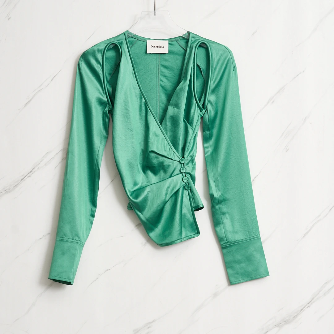 全新未使用/Nanushka女士V领露肩上衣/NUGU00072