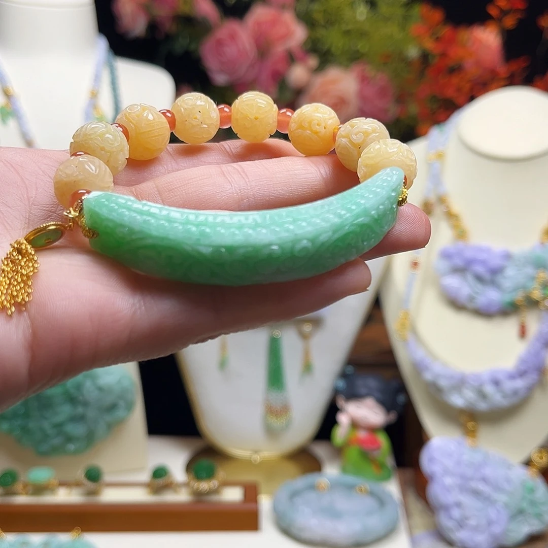 翡翠手链未镶嵌天然翡翠