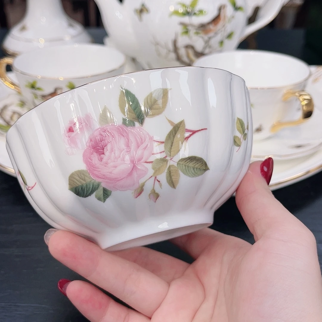 骨瓷饭碗——————————————