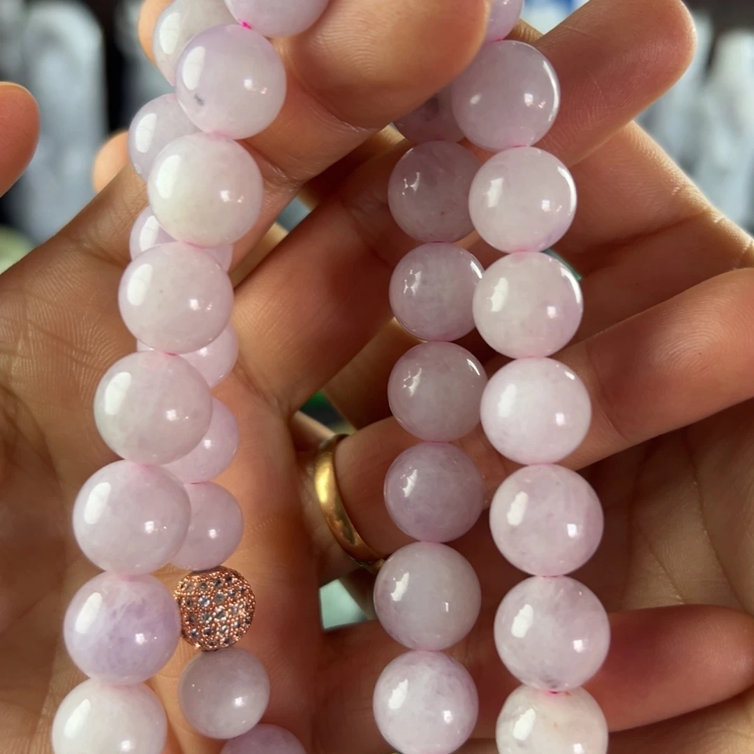 昊***画翡翠未镶嵌手镯天然翡翠珠串