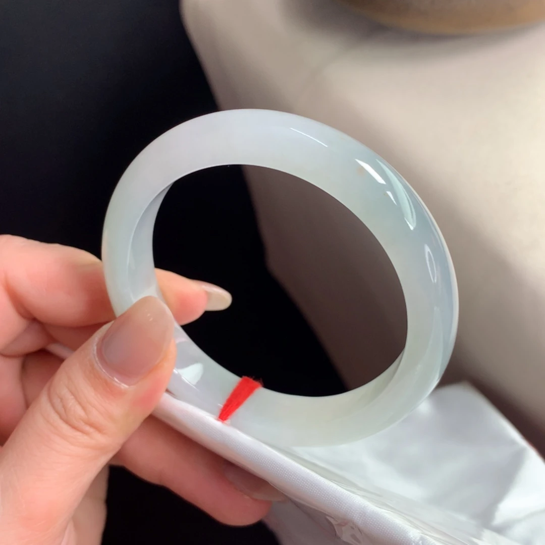 翡翠手镯未镶嵌（38号）