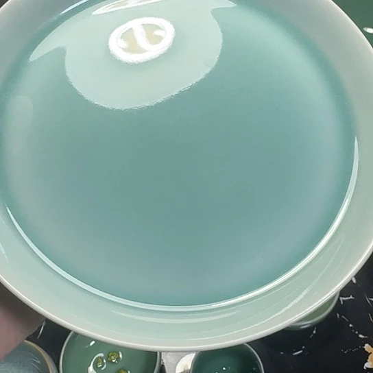 走***过龙泉青瓷手工壶承微瑕