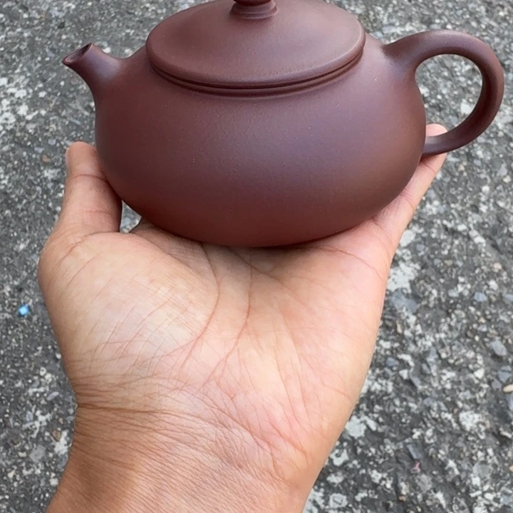 丘***树茶壶紫砂寒江半手220毫升，底槽清