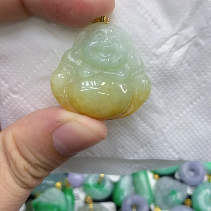 颈饰18K金镶嵌翡翠