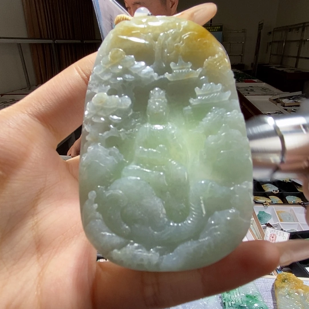 翡翠未镶嵌颈饰翡翠