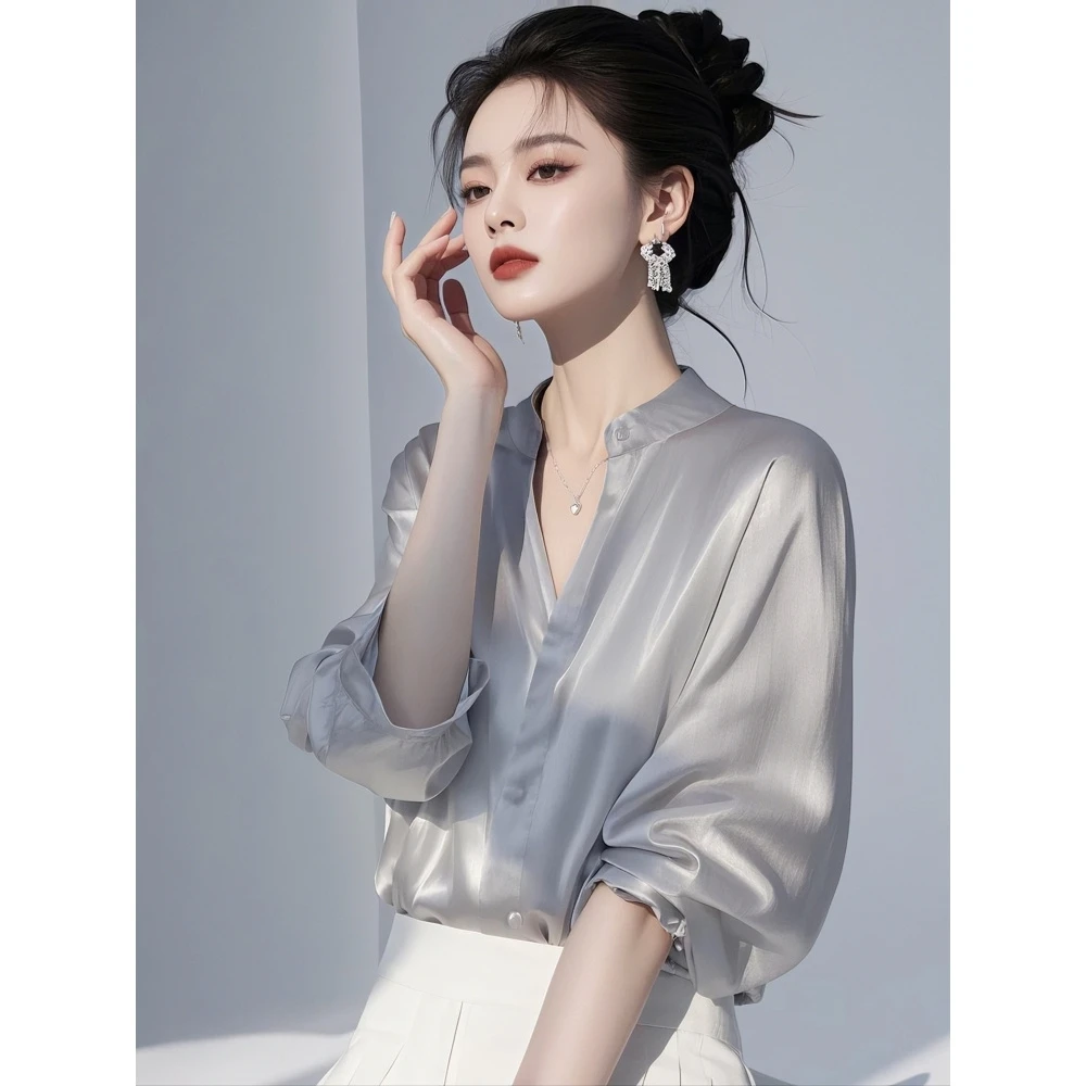 韩系高级感轻奢减龄v领衬衫女秋季新款洋气百搭小众漂亮灰色上衣