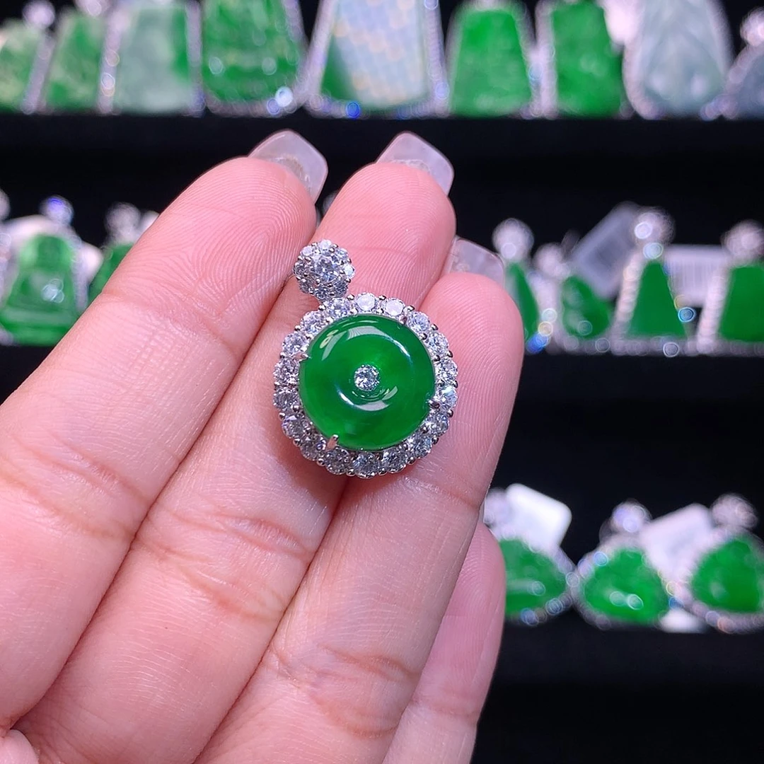 【闪购商品】颈饰银S925镶嵌翡翠