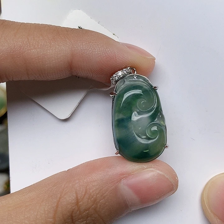 颈饰银S925镶嵌翡翠天然翡翠