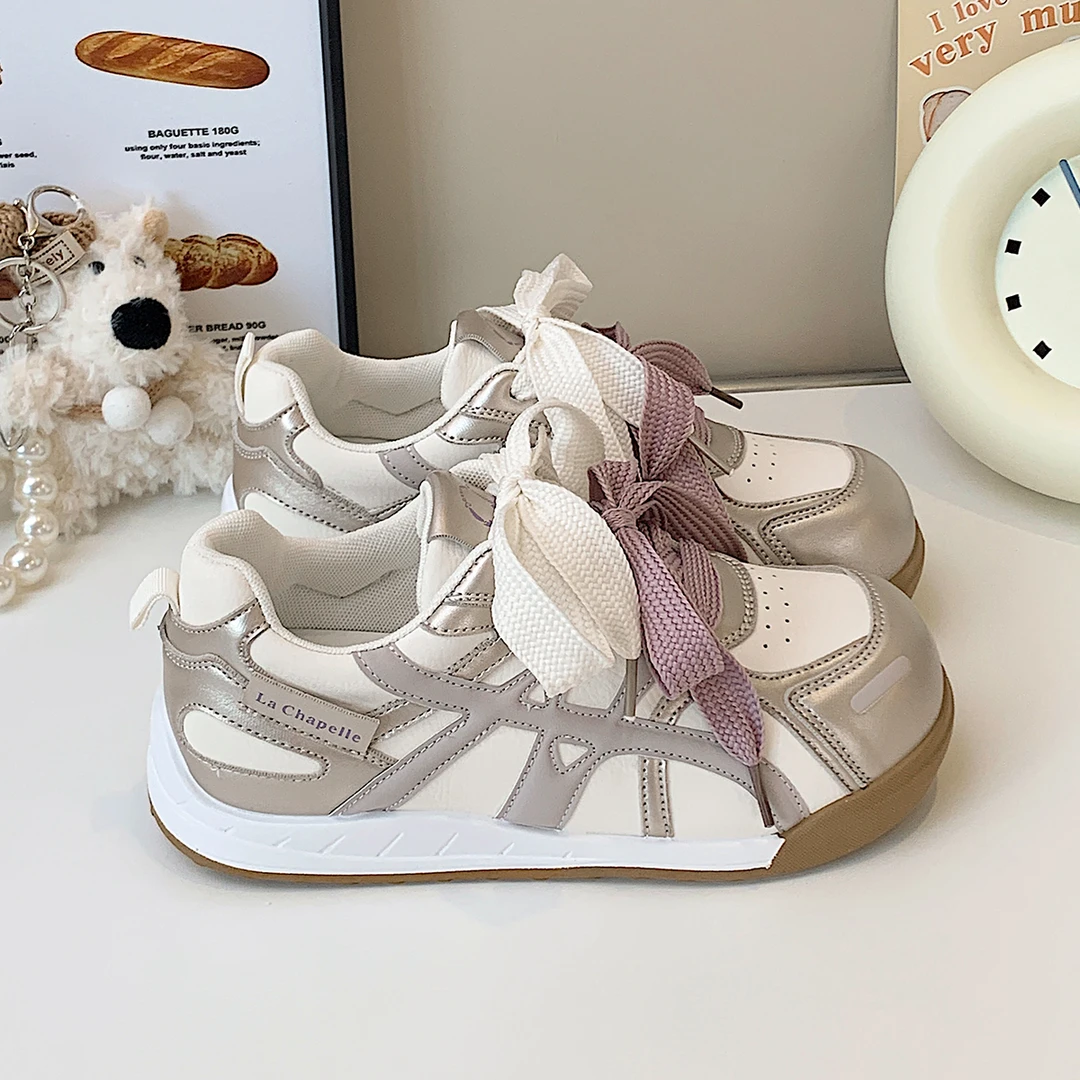 态度女鞋德训鞋秋季圆头小白鞋耐磨增高皮面韩版小众休闲大头板鞋