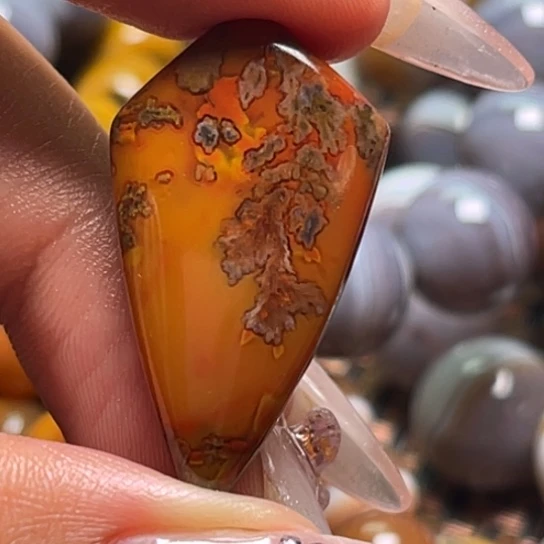 玛瑙/玉髓吊坠未镶嵌