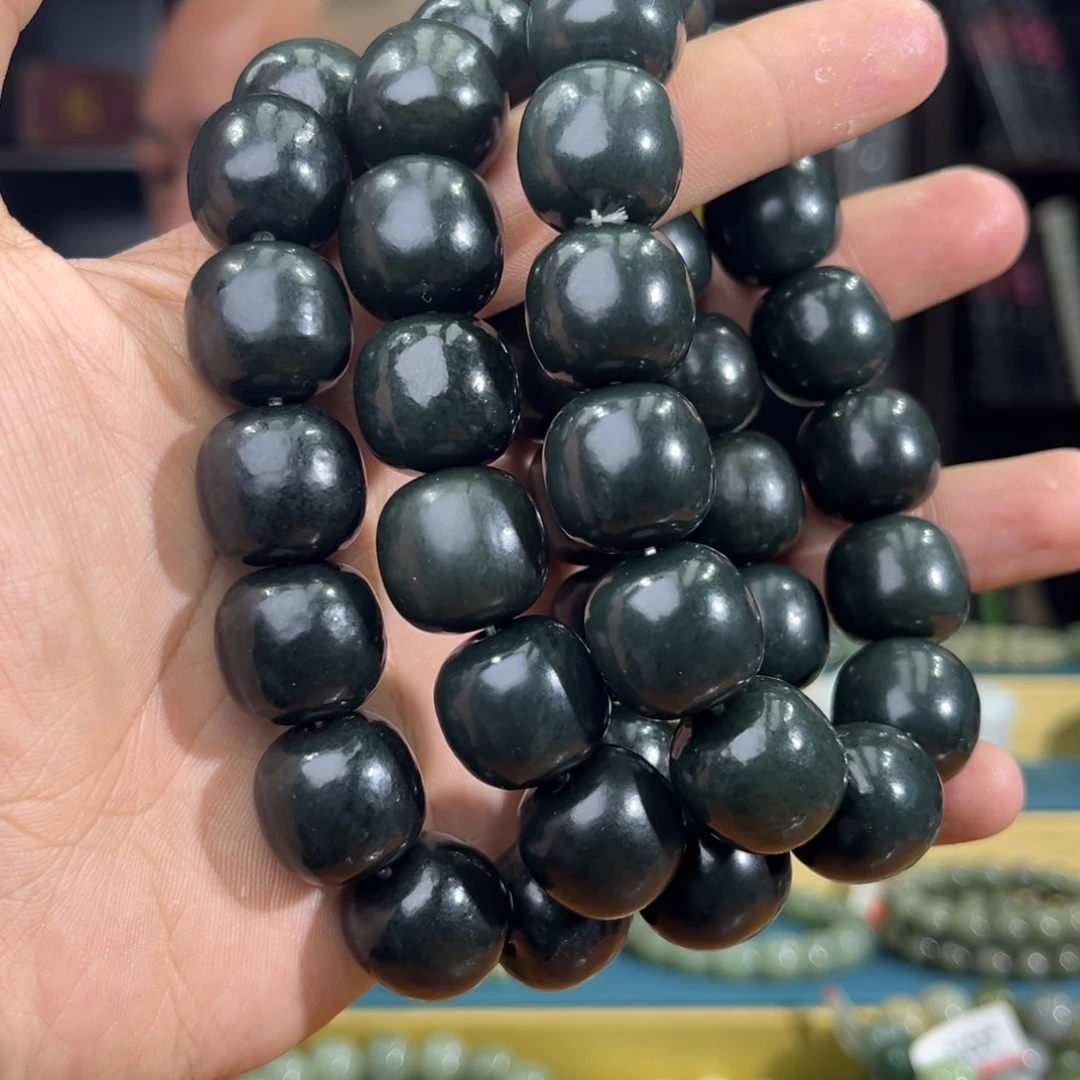 和田玉手串未镶嵌纯天然新疆沙枣青17+多样性发其一