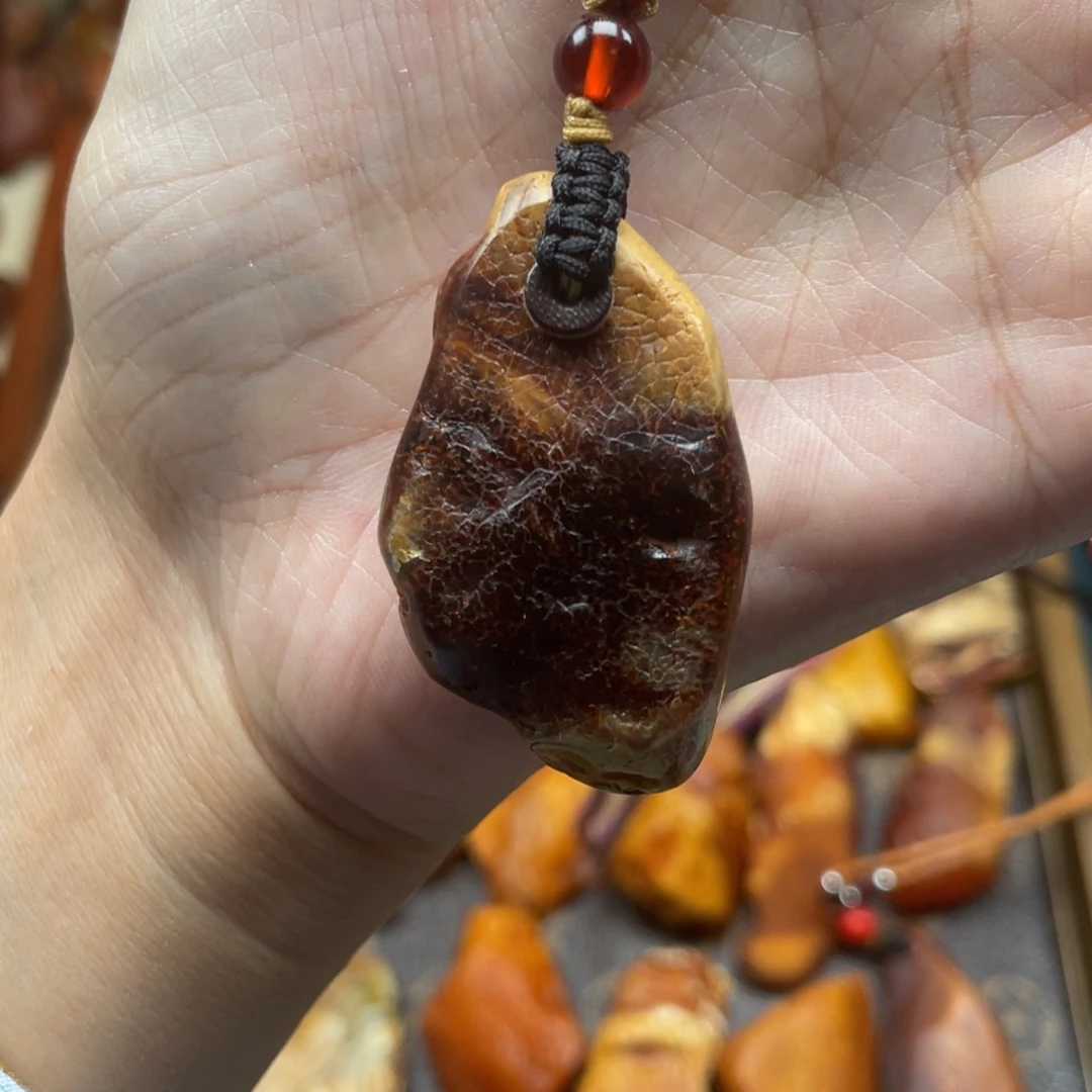 琥珀未镶嵌珠宝奇石