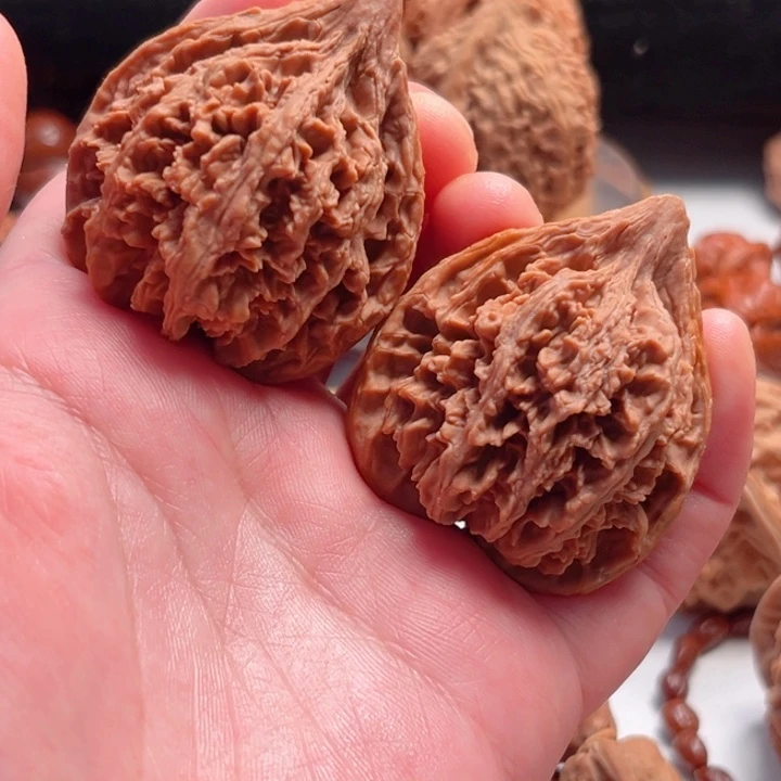 把件文玩核桃42尺寸龙梅谷九龙筋