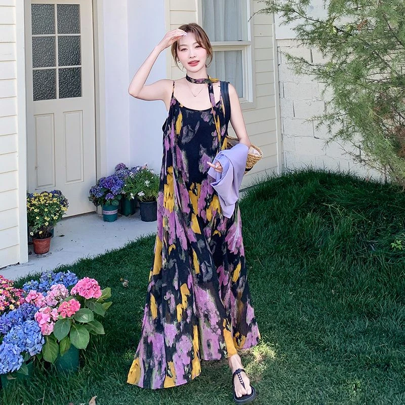 度假风碎花吊带连衣裙裙子马甲套装夏季休闲时尚减龄