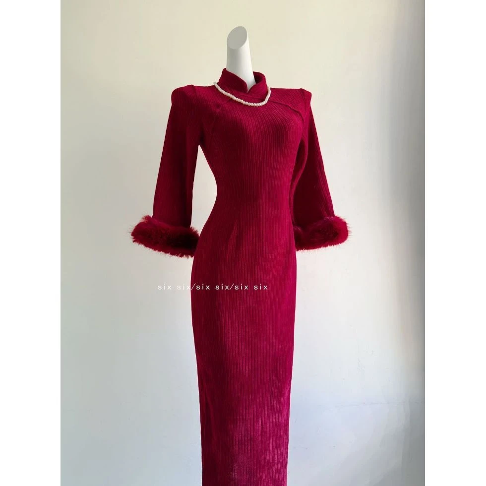 画报夫人中国风订婚日常气质修身开叉连衣裙秋冬新中式酒红色结婚