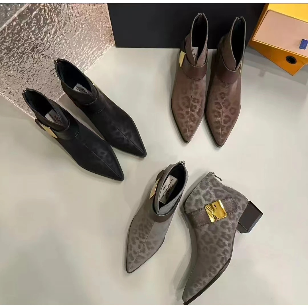 (加绒)2025年秋冬季爆款气质豹纹金色时尚百搭粗跟女鞋尖头短靴