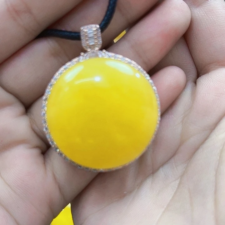 琥珀颈饰银S925镶嵌吊坠