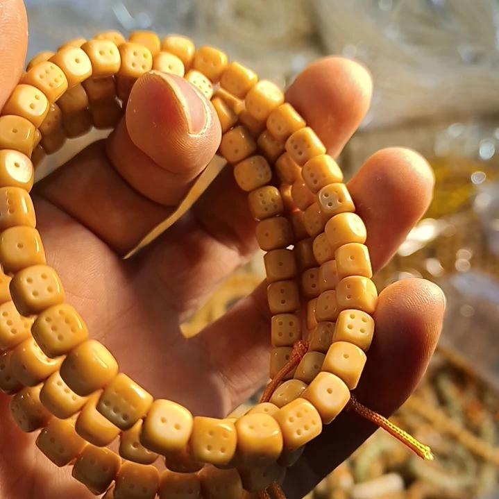 吊坠菩提根/象牙果最****?