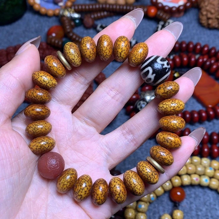 星月菩提吊坠菩提