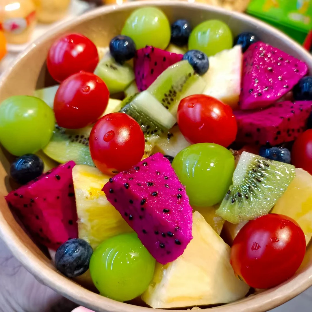 果切时令拼水果一盒 28元/600克