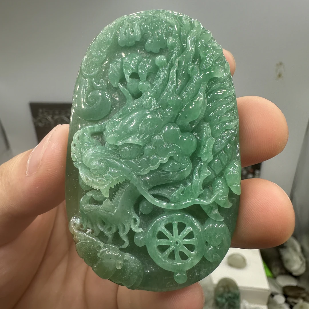 龙牌吊坠纯天然独山玉。