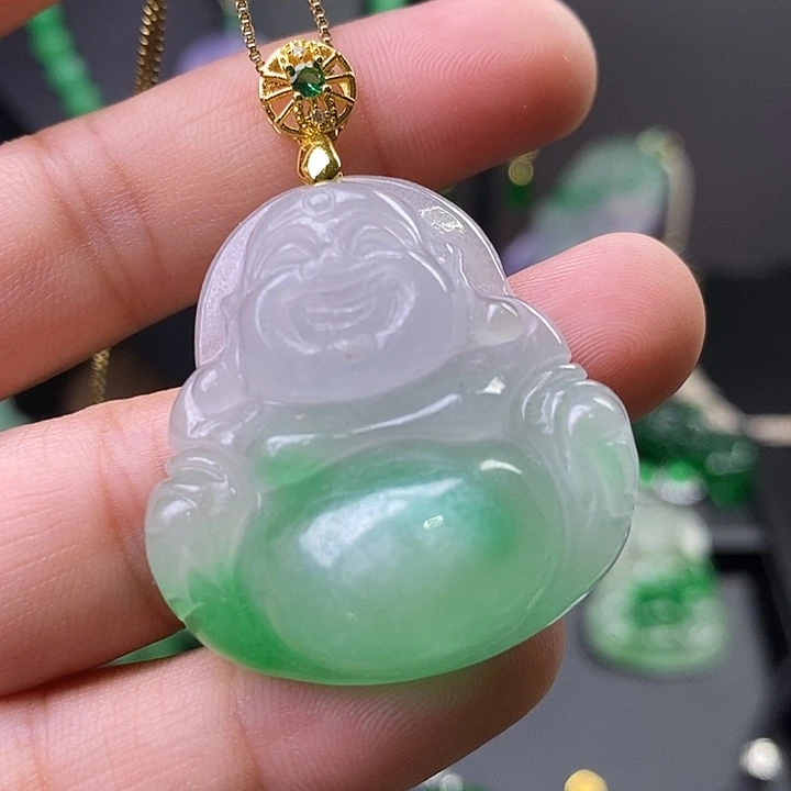 翡翠未镶嵌吊坠(赠链)