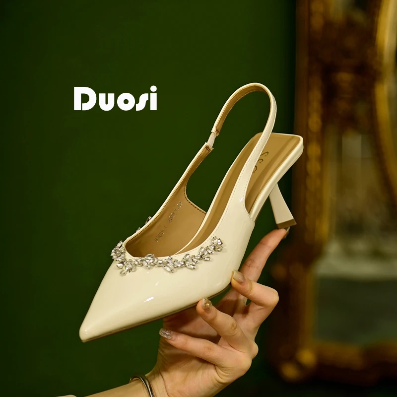 【DUOSI】6.5cm水钻V口时装凉鞋女包头气质宴会鞋细跟高跟鞋8803-1