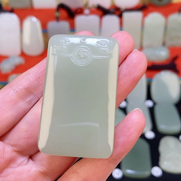 【闪购商品】颈饰未镶嵌和田玉